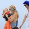 Exclusif - Kate Hudson, son compagnon Matt Bellamy, ses fils Ryder Robinson et Bingham Hawn Bellamy, passent leurs vacances en famille à Ibiza le 20 juin 2014