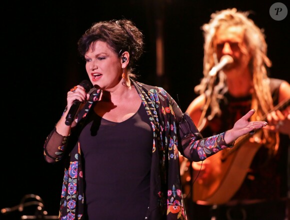Exclusif - La chanteuse belge Maurane en concert a Lille le 10 Novembre 2013.