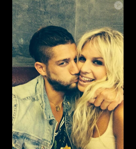 Paga et Adixia sont fous amoureux et le montrent. Juin 2014.