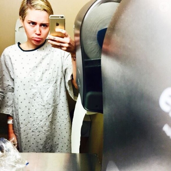 Miley Cyrus pose sur Instagram, le 13 décembre 2014