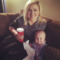Kelly Clarkson : Le sourire de son adorable petite fille nous fait craquer