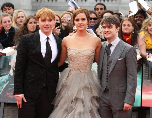 Rupert Grint, Emma Watson et Daniel Radcliffe posent à la première du dernier Harry Potter, à Londres, le 7 juillet 2011.