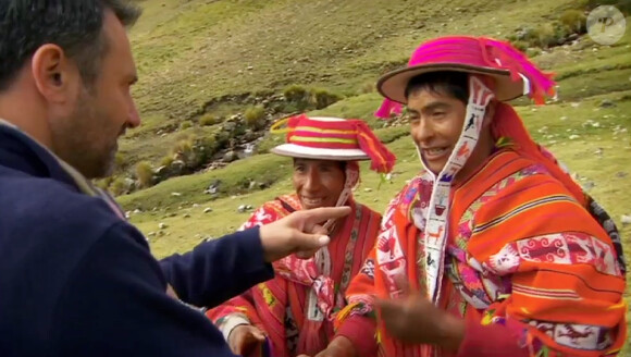 Les Quechuas au Pérou ont accueilli Frédéric Lopez et Arthur pour Rendez-vous en terre inconnue sur France 2, le 2 décembre 2014.