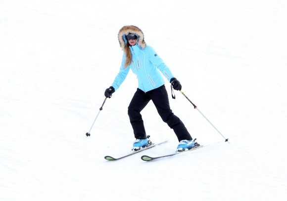 Paris Hilton fait du ski à Aspen, le 19 décembre 2014.   