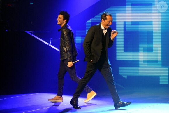 Exclusif - Gad Elmaleh et Kev Adams, sur scène au Palais des Sports de Paris, pour fêter ses 20 ans de scène, le 9 décembre 2014.