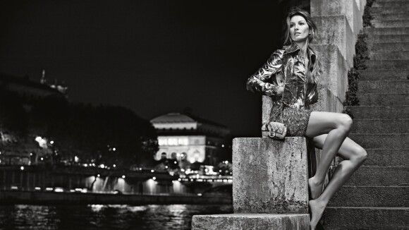 Gisele Bündchen pour Chanel : Divine Parisienne aux jambes nues