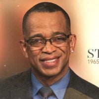 Mort de Stuart Scott à 49 ans, visage emblématique du sport: L'Amérique en deuil