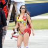Exclusif - Anaïs Zanotti saute en parachute en bikini à Miami, le 27 décembre 2014.