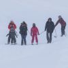 Madonna fait du ski avec ses enfants Lourdes Leon, Rocco Ritchie, David Banda, et Mercy James à Gstaad en Suisse, le 28 décembre 2014. 