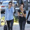 Exclusif - Kendall Jenner fait du shopping avec des amies à West Hollywood, le 4 janvier 2015.
