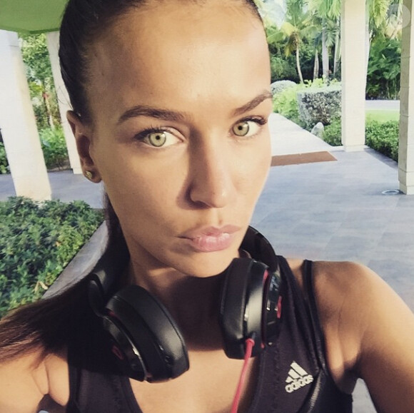 Julie Ricci (Secret Story 4) : selfie pour la bombe à Punta Cana pour bien démarrer 2015