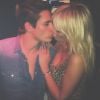 Caroline Receveur a posté un message d'amour sur Twitter afin de célébrer les trois ans de sa relation amoureuse avec Valentin. Janvier 2015.