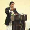 Imran Khan lors d'une conférence de presse à Lahore le 27 novembre 2014