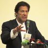 Imran Khan lors d'une conférence de presse à Lahore le 27 novembre 2014