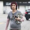 Exclusif - Sara Gilbert (enceinte) se promène dans les rues de Studio City. Le 11 janvier 2015  