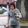 Exclusif - L'actrice Sara Gilbert qui est enceinte se promène dans les rues de Studio City. Le 11 janvier 2015 