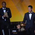  Cristiano Ronaldo et son troisi&egrave;me Ballon d'Or 2014 &agrave; Zurich, le 12 janvier 2015, avec Thierry Henry 