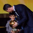  Cristiano Ronaldo et son fils Cristiano Ronaldo Junior - Gala FIFA Ballon d'Or 2014 &agrave; Zurich, le 12 janvier 2015. 