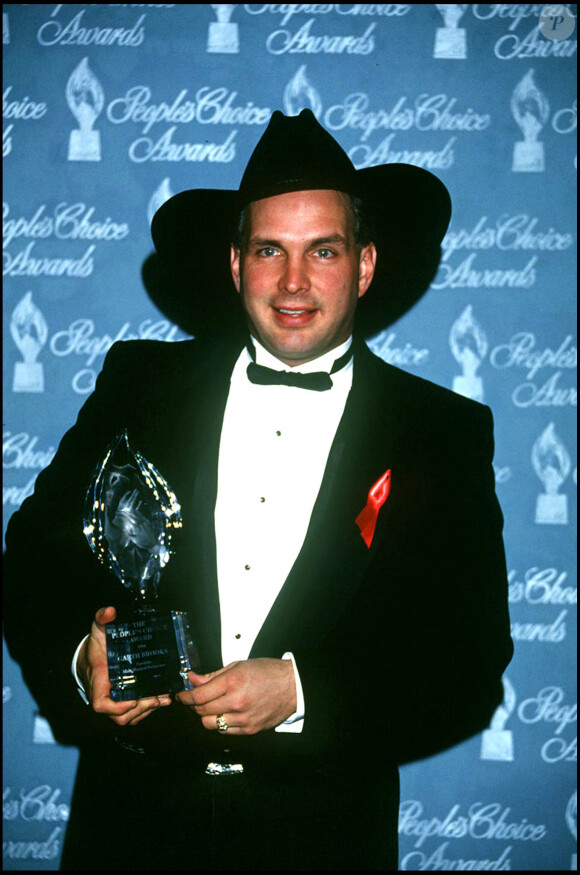 Garth Brooks à la 20eme soirée des People Choice Awards le 11 mars 1994