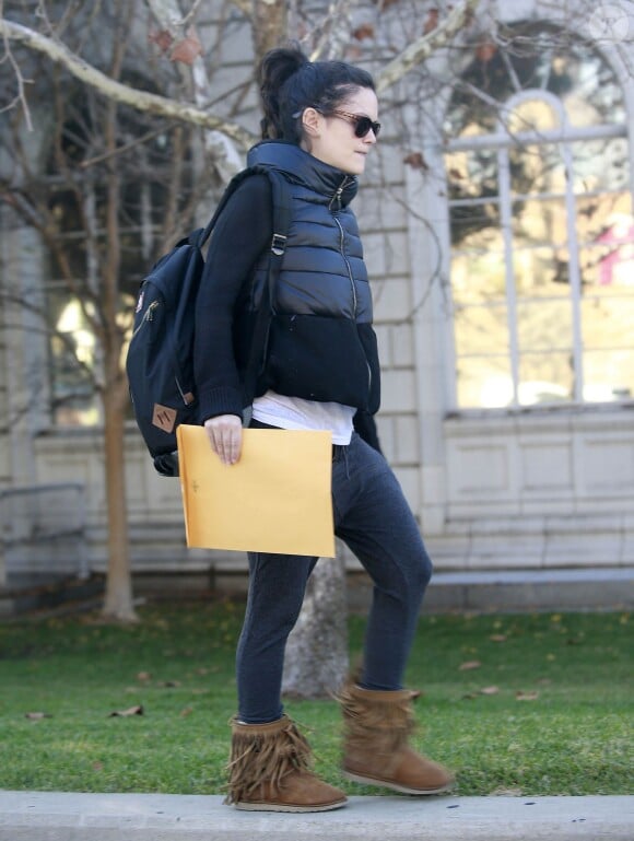 Exclusif - Rachel Bilson et son compagnon Hayden Christensen se promènent avec leur fille Briar Rose à Pasadena, le 13 janvier 2015.  