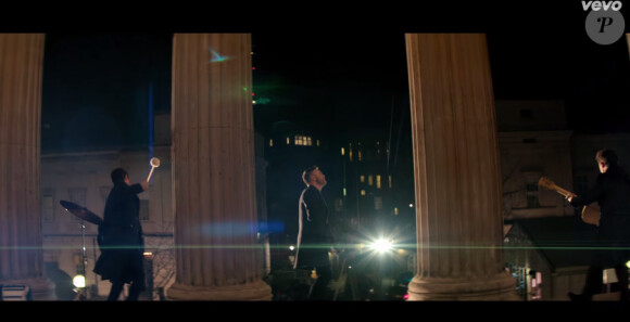Le groupe Take That vient de dévoiler le clip de son nouveau single Get Ready For It ! C'est ce titre qui assurera la promotion de leur nouvel album III. Il figure aussi sur la bande originale du film Kingsman : Services Secrets le nouveau film de Matthew Vaughn avec Colin Firth.