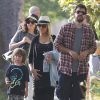 Exclusif - Prix Spécial - No web - No blog - Christina Aguilera se rend à un pique-nique organisé par l'école de son fils Max à Santa Monica, le 2 septembre 2014. Elle y retrouve son ex-mari, Jordan Bratman, et discute avec lui. 