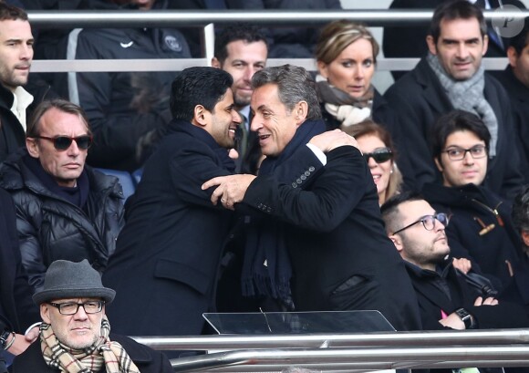 Nicolas Sarkozy et Nasser Al-Khelaïfi lors de la victoire du PSG face à Evian Thonon Gaillard au Parc des Princes à Paris le 18 janvier 2015