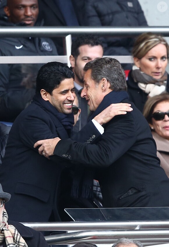 Nicolas Sarkozy et Nasser Al-Khelaïfi lors de la victoire du PSG face à Evian Thonon Gaillard au Parc des Princes à Paris le 18 janvier 2015
