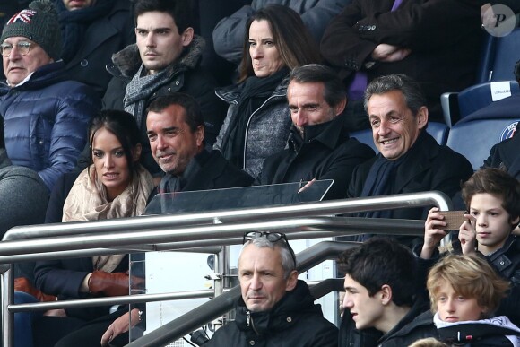 Jade Foret, Arnaud Lagardère, Jean-Claude Blanc et Nicolas Sarkozy lors de la victoire du PSG face à Evian Thonon Gaillard au Parc des Princes à Paris le 18 janvier 2015