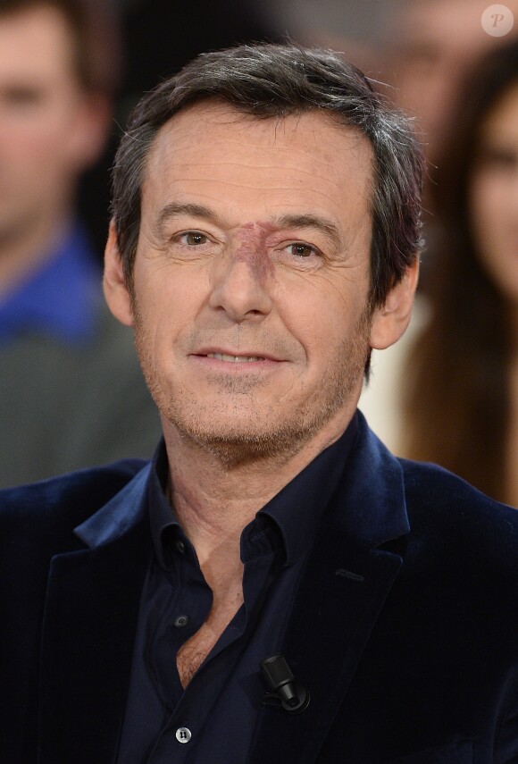 Jean-Luc Reichmann lors de l'enregistrement de l'émission "Vivement Dimanche" à Paris le 14 janvier 2015. L'émission sera diffusée le 18 janvier