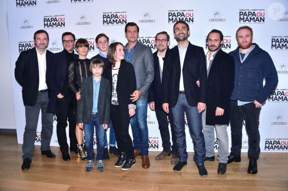 Marina Foïs et Laurent Lafitte entourés de l'équipe du film - Avant-Première du film "Papa ou Maman" au Cinéma Pathé Beaugrenelle à Paris le 26 janvier 2015.