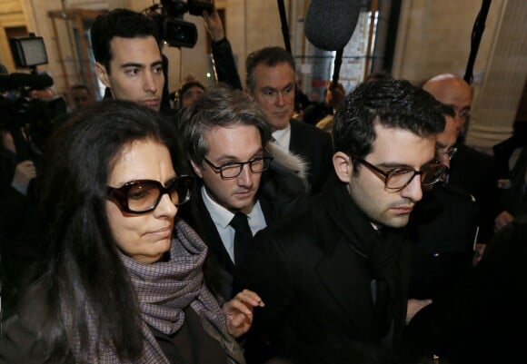 Francoise Bettencourt-Meyers et ses fils, Jean-Victor et Nicolas Meyers, avec leur avocat maître Arnaud Dupin - Deuxième jour du procès Bettencourt au tribunal de Bordeaux, le 26 janvier 2015. 