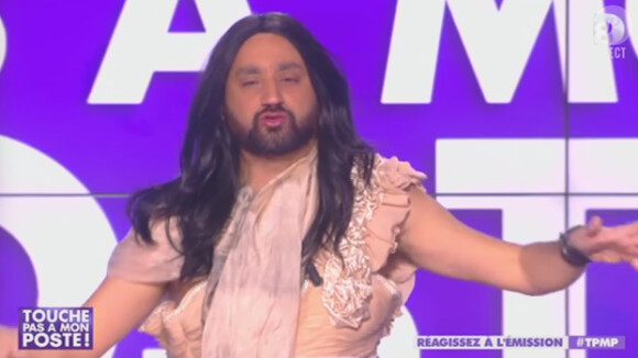 Cyril Hanouna déguisé en Conchita Wurst - Emission "Touche pas à mon poste" (D8), du 12 mai 2014.