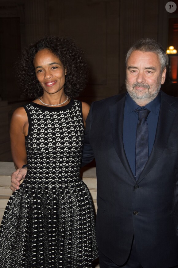 Luc Besson et sa femme Virginie Silla - Remise de la Médaille d'Or de l'Académie des Arts et Techniques du Cinéma à Luc Besson par Alain Terzian, à la Monnaie de Paris, le 19 janvier 2015.