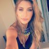Camille Cerf à l'élection Miss Univers 2015 en Floride. Elle prend un selfie en direct de son hôtel. Janvier 2015.