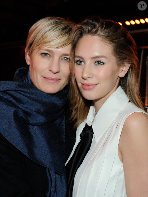 Robin Wright et sa fille Dylan Frances Penn lors de la soirée Jalouse à l'Arc à Paris le 27 janvier 2015