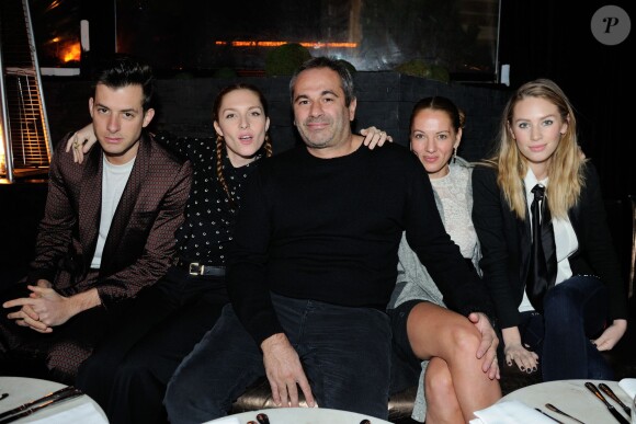 Jean-Yves Le Fur, Jennifer Eymere, Dylan Frances Penn, Mark Ronson et Joséphine de la Baume lors de la soirée Jalouse à l'Arc à Paris le 27 janvier 2015