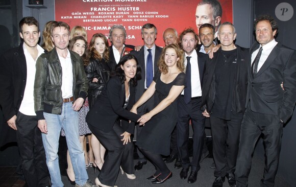 Exclusif - Gaia Weiss, Katia Miran, Roxan Duran, Alain Delon, Charlotte Kady, Eric-Emmanuel Schmidt, Bruno Metzger, Steve Suissa, Odile Cohen et Franchis Huster lors de la première de la pièce Anne Frank à Paris le 11 septembre 2012