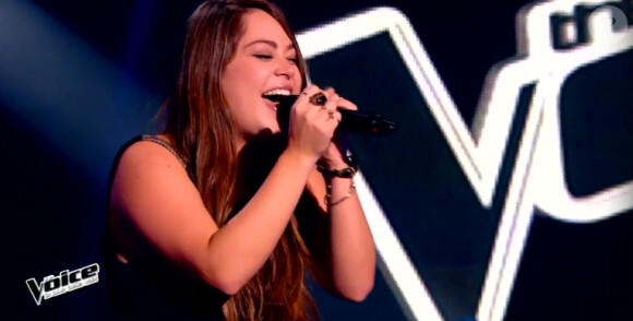 Sharon Laloum dans The Voice 4, sur TF1, le samedi 31 janvier 2015