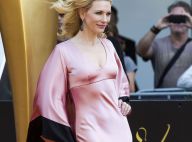 Cate Blanchett, toute nue sous sa robe, joue la diva excentrique...