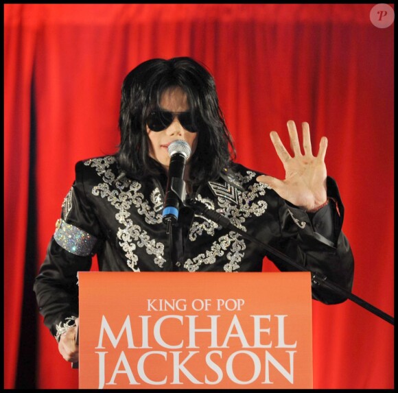 Michael Jackson annonce une série de concerts au mois de juillet 2009 à Londres, le 5 mars 2009, quelques mois avant sa mort.