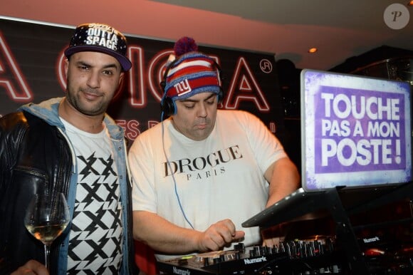 DJ Moox (Mourad Moox) & DJ Tefa (Hichem Bonnefoi) lors de la soirée "Les musiques de la Gioia" animée par DJ Tefa & DJ Moox, au restaurant La Gioia à Paris le 28 janvier 2015