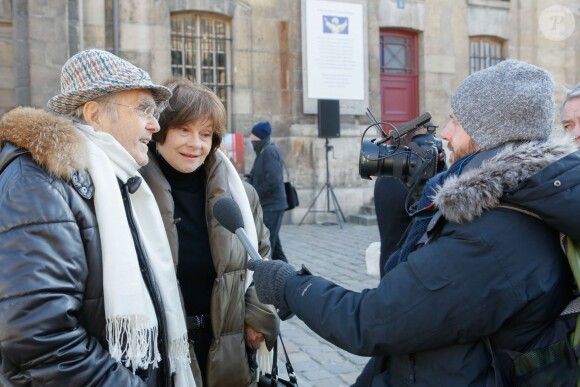 Michel Legrand et sa femme Macha Méril - Hommage à José Artur en l'église Saint-Germain-des-Prés à Paris le 7 février 2015