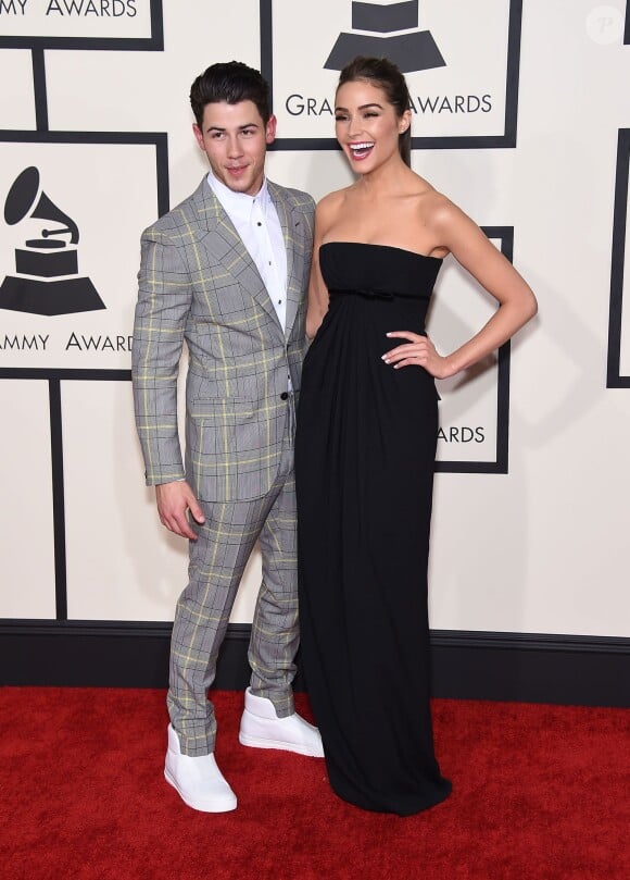 Nick Jonas et sa petite-amie Olivia Culpo - 57e soirée annuelle des Grammy Awards au Staples Center à Los Angeles, le 8 février 2015.
