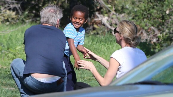 Charlize Theron et Sean Penn : Câlins complices devant le petit Jackson