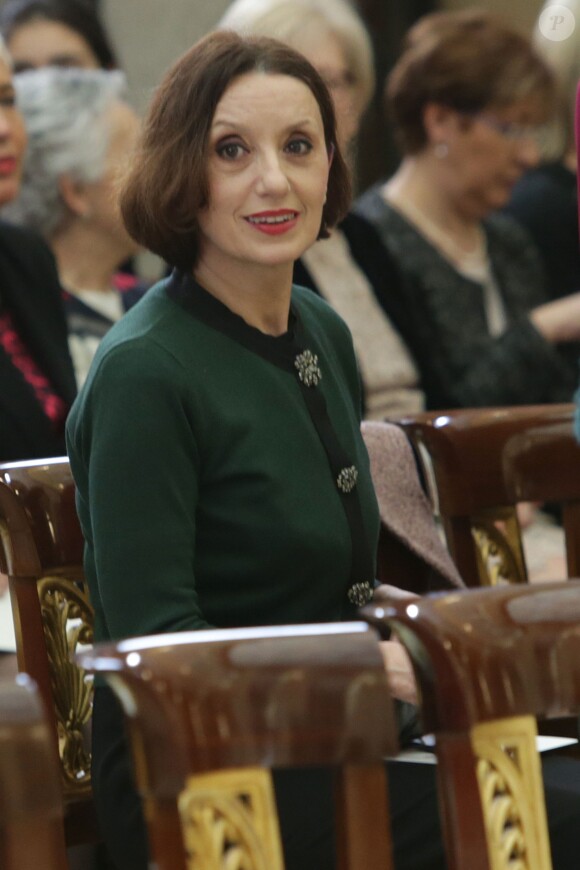 Luz Casal a reçu le prix de la culture des musiques actuelles. La reine Letizia d'Espagne, dans une robe Carolina Herrera, et le roi Felipe VI d'Espagne remettaient le 16 février 2015, au palais du Pardo à Madrid, les Prix nationaux de la Culture 2013.