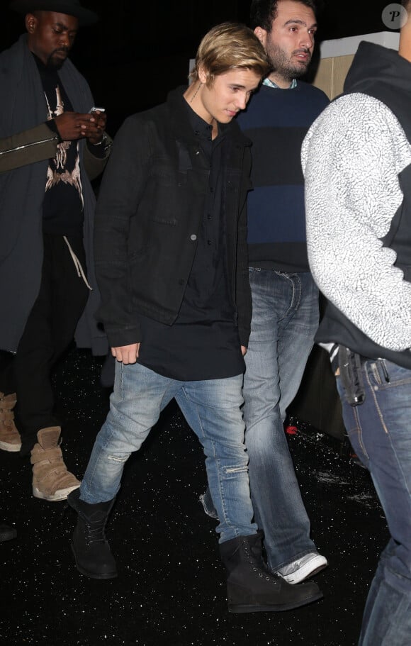 Justin Bieber - Arrivée des people au défilé de mode de Naomi Campbell "Fashion For Relief Charity" lors de la fashion week à New York, le 14 février 2015. Celebrities at Naomi Campbell's Fashion For Relief Charity Fashion Show during the Mercedes Benz Fall Fashion Week 2015 at The Theatre in Lincoln Center in New York City, New York on February 14, 2015.14/02/2015 - New York