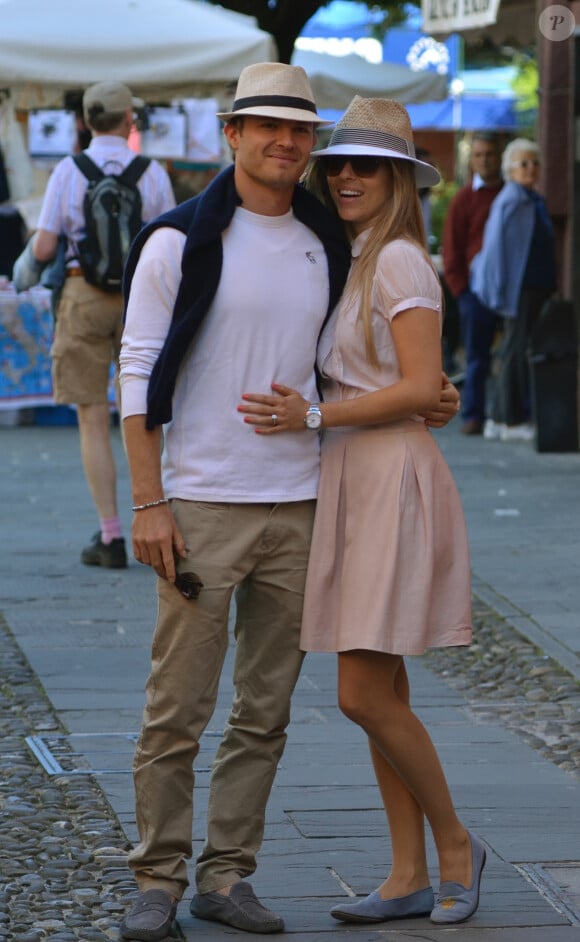 Nico Rosberg et la belle Vivian Sibold dans les rues de Portofino, le 15 mai 2014