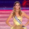 Les 11 dernières Miss régionales défilent sur le thème de La Belle et la Bête accompagnées des membres de la troupe de la comédie musicale La Belle et la Bête lors de l'élection Miss France 2014 sur TF1, en direct de Dijon, le 7 décembre 2013