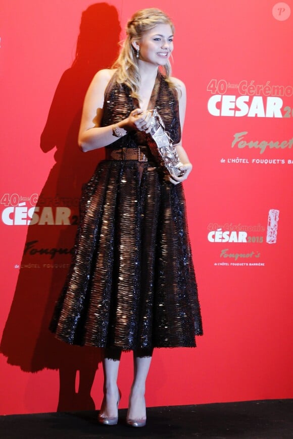 Louane Emera (César du Meilleur espoir féminin) - Photocall au Fouquet's lors de la 40e cérémonie des César à Paris, le 20 février 2015